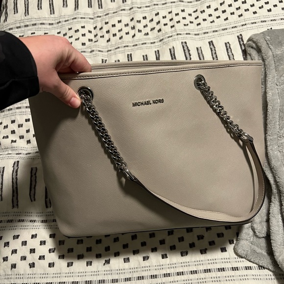 Michael Kors Handbags - Michael Kors Tote.